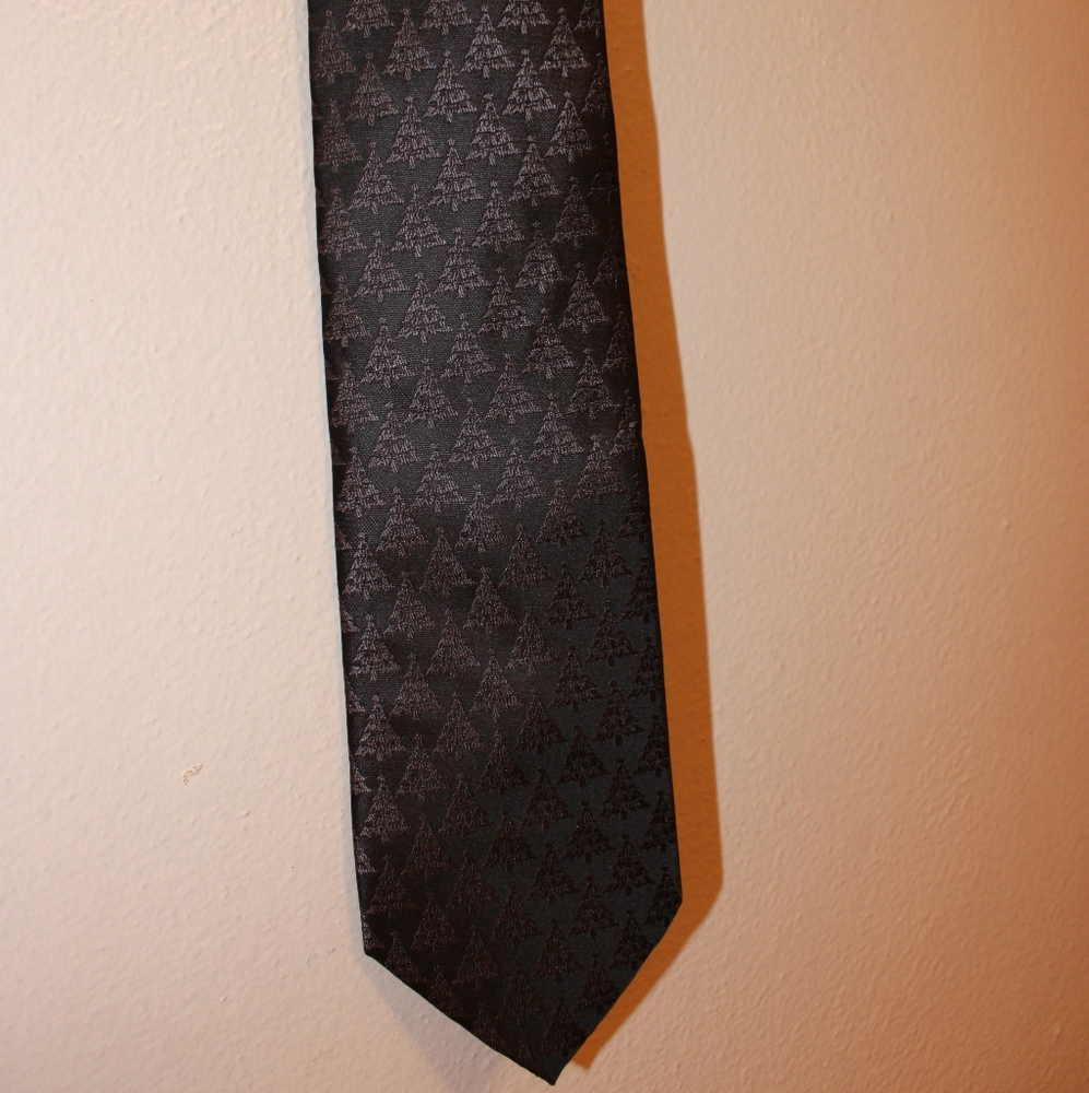 Christmas Tree Tie